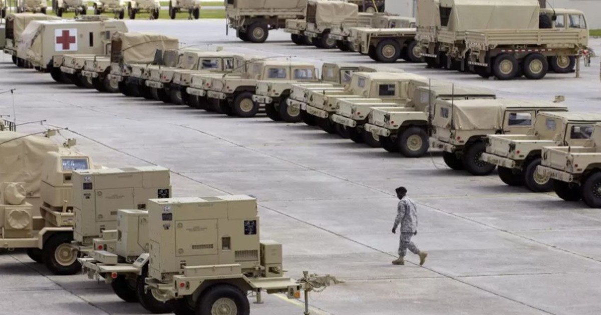 Alerta en EE.UU.: bloquearon una base militar por un tirador activo en la zona